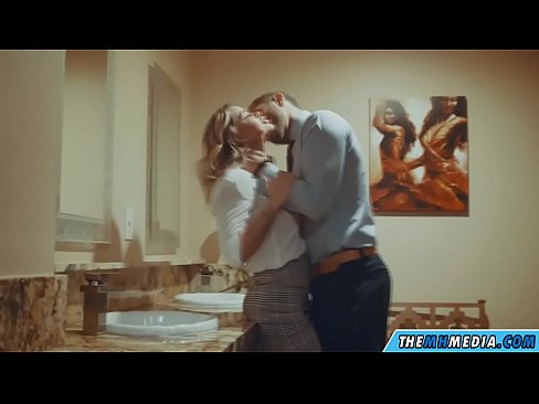 ❤️ ווען אַ באַסטי בלאָנדע סידוס איר אין אַ ציבור אָפּטריט ❤️❌ פּאָרנאָ ביי yi.sexygirlspics.ru ❌️❤